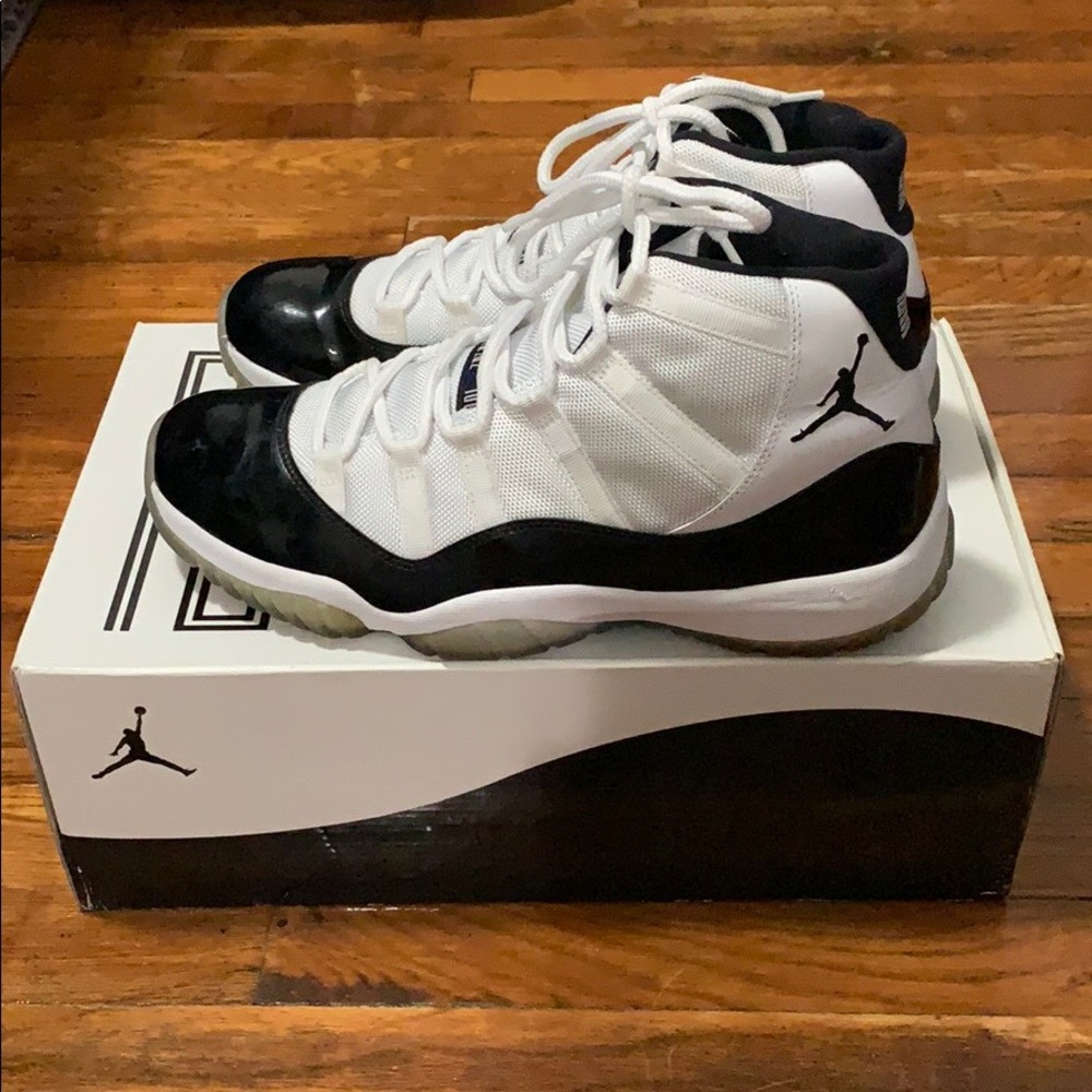 Jordan 11 Concord (2011)